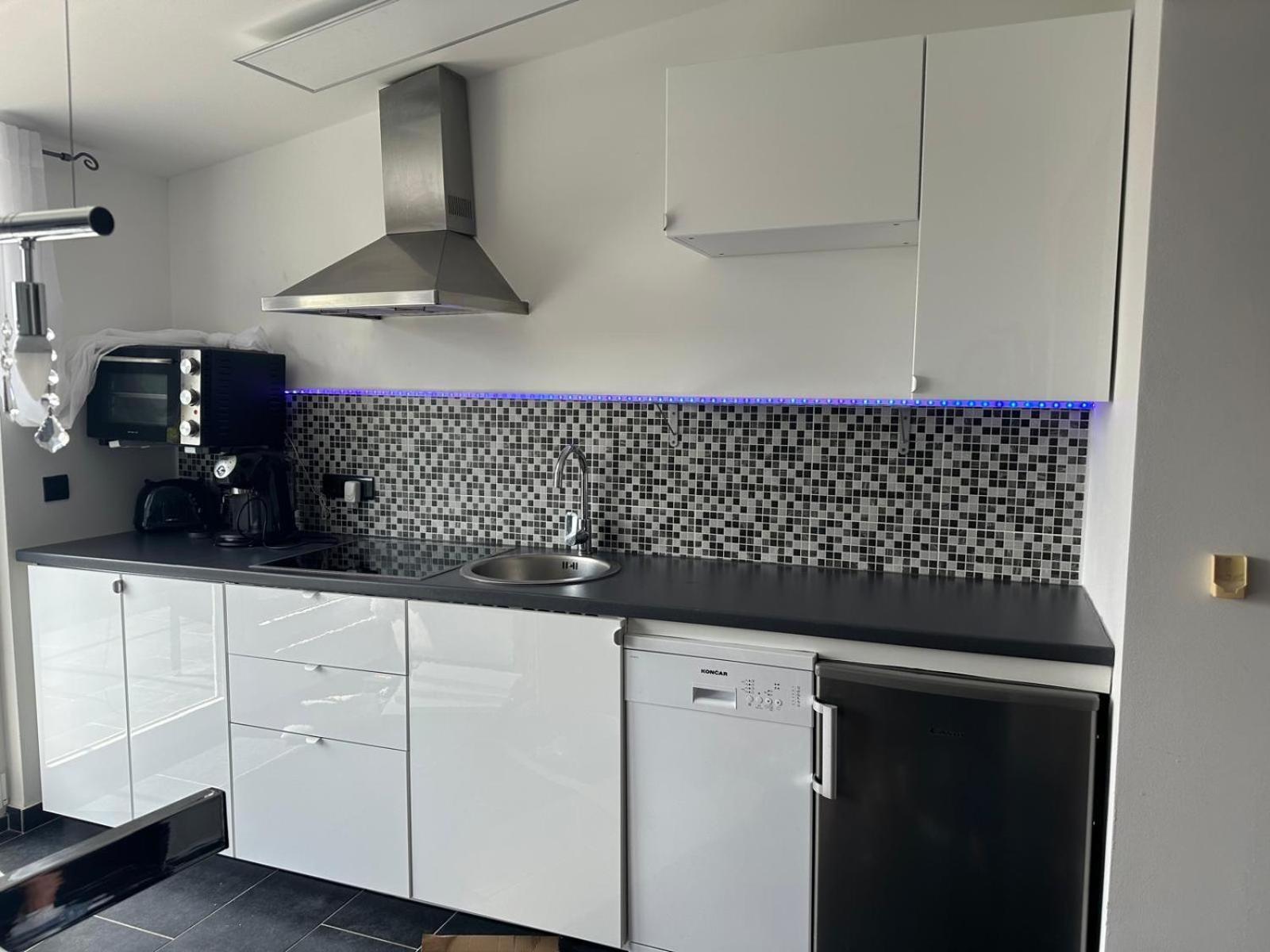 Apartmani Vernissage Biograd Na Moru Dış mekan fotoğraf