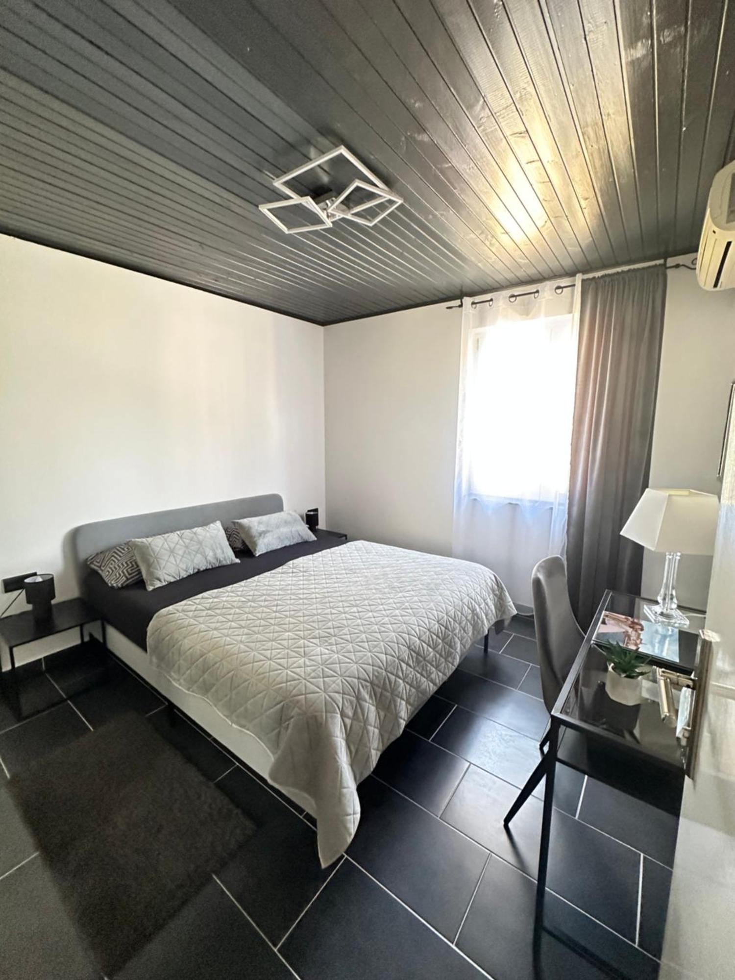 Apartmani Vernissage Biograd Na Moru Dış mekan fotoğraf